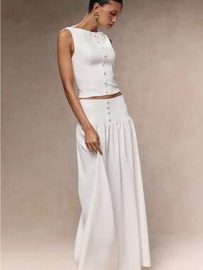 Pretty Little Thing WHITE WOVEN PLEATED MIDAXI SKIRT CO-ORD
